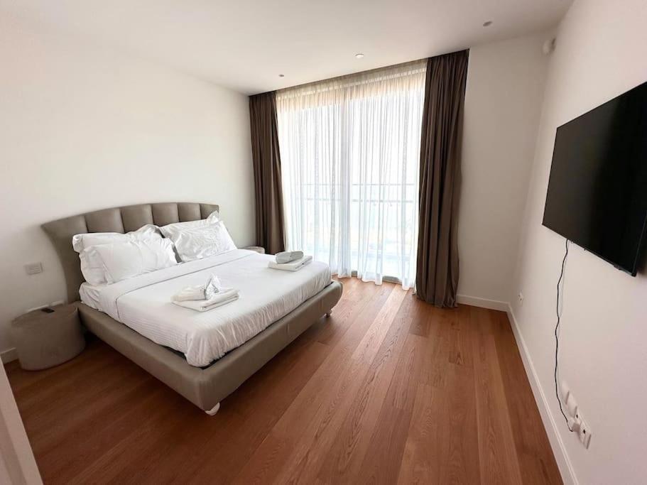 Del Mar Beachfront 3 Bedroom 'A' Residence Limassol Exterior foto