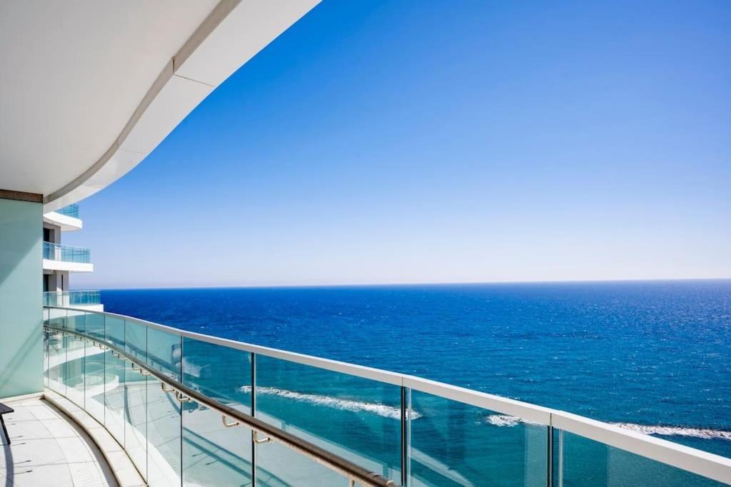 Del Mar Beachfront 3 Bedroom 'A' Residence Limassol Exterior foto
